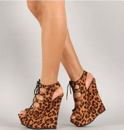 Bright Yellow Suede Cuts Out H - огляд і ціна Women'S Shoes Yellow