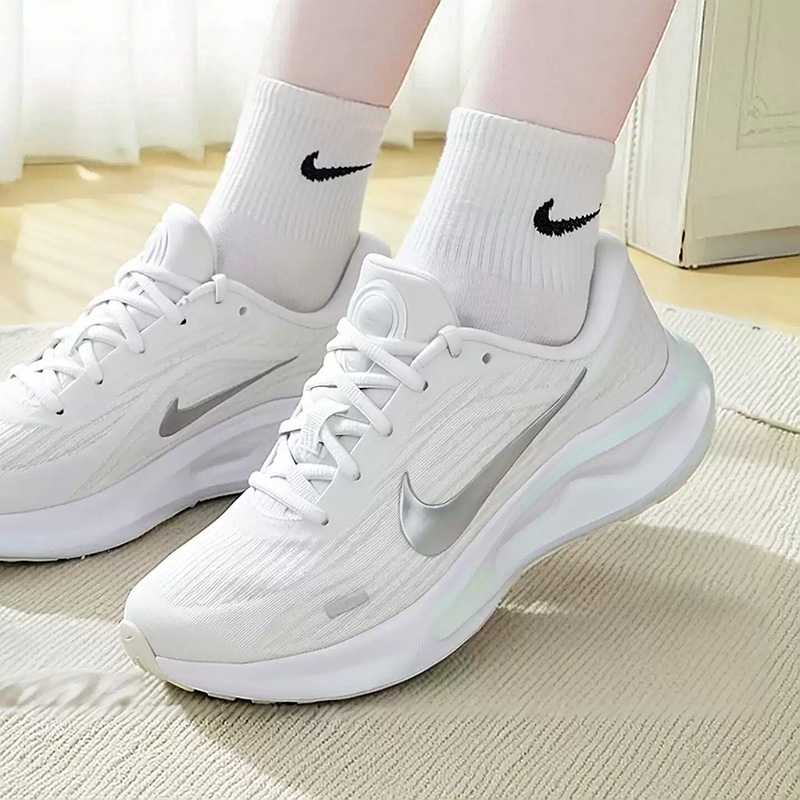 NIKE Women's New Style JOURNEY - огляд і ціна Women'S Shoes New Balance