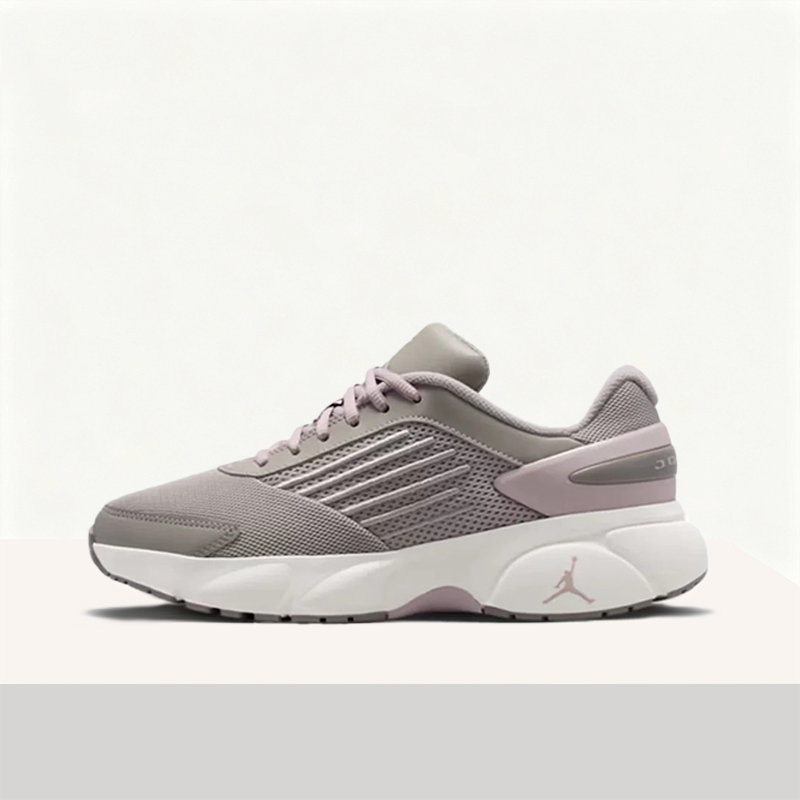 Nike Jordan TRUNNER FLOW: Comf - огляд і ціна Women'S Shoes Nike Jordan
