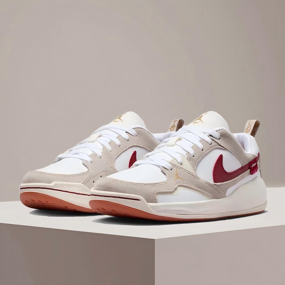 Nike Jordan CMFT ERA Women's S - огляд і ціна Women'S Shoes Nike Jordan